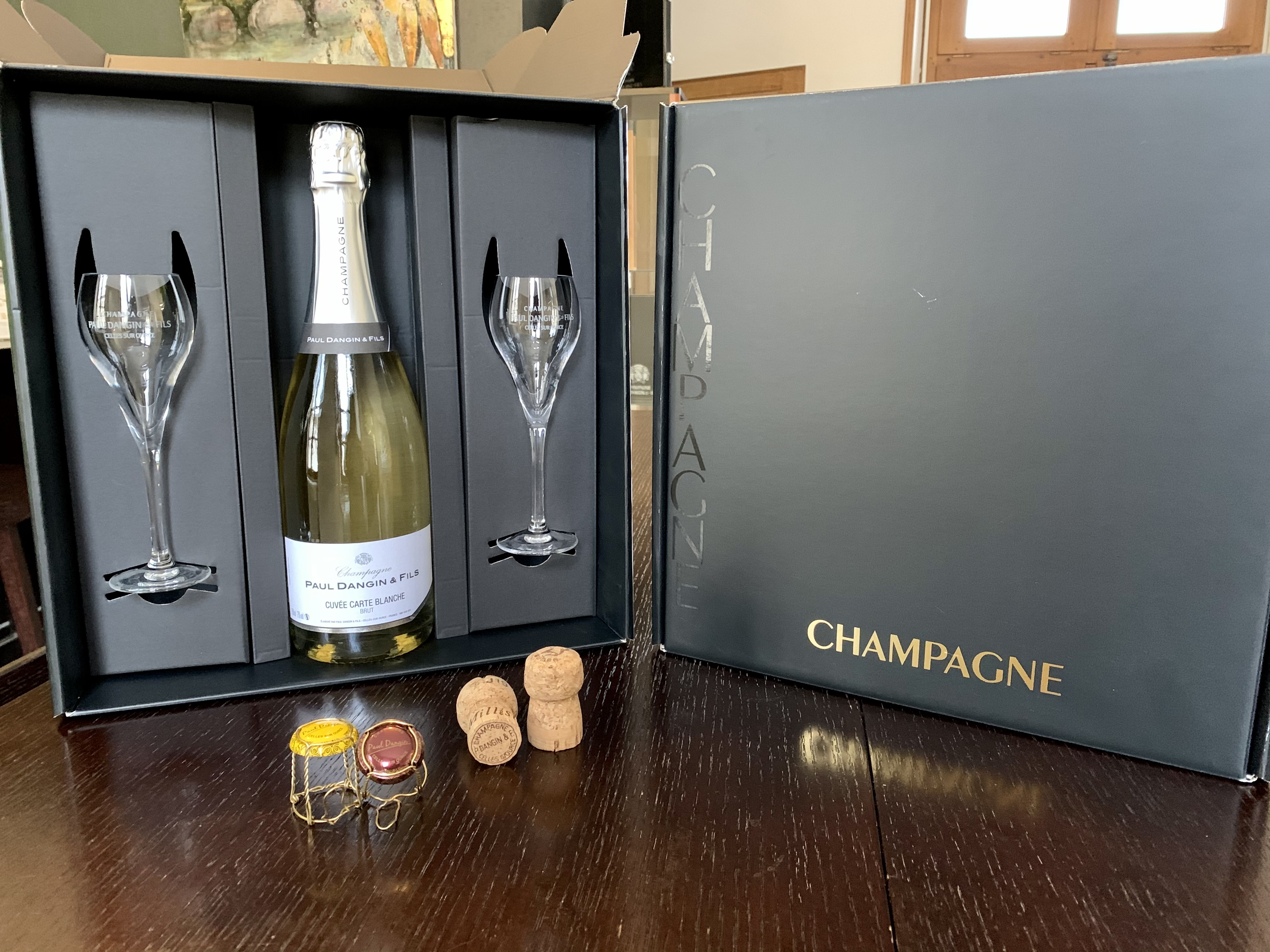 Champagne personnalisé : Bouteille, flûte et coffret